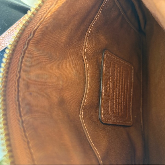 Coach Tan Leather Crossbody Bag with Gold Accents - Picture 4 of 7